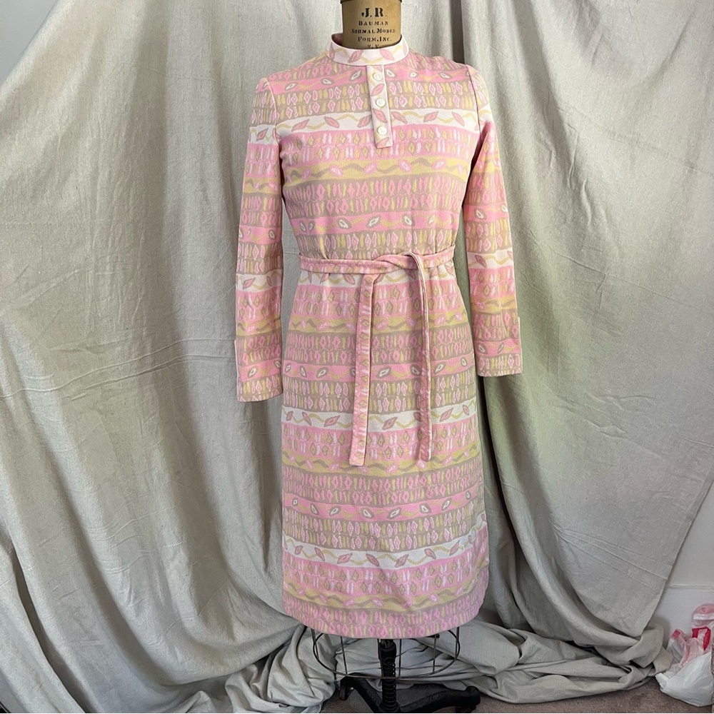 Vintage Kimberly ILGWU Made Women’s Zip Back Patterned Dress with Belt